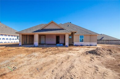 1909 Oak Tree Ct, Shawnee, OK 74804 - photo 2