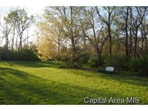 121 W Point Dr, Jacksonville, IL 62650 - photo 6