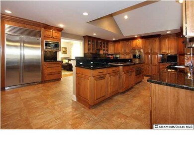 14 Marlpit Pl, Middletown, NJ 07748 - photo 4