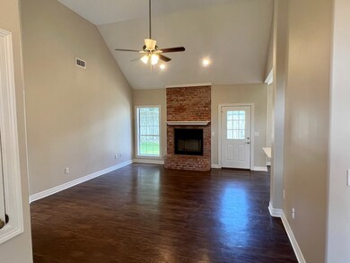 137 Browning Place, Lufkin, TX 75904 - photo 3