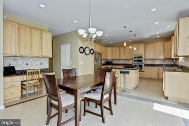 7257 Lake Hills Ct, Marriottsville, MD 21104 - photo 5