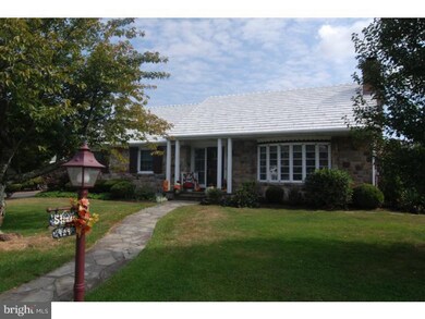 919 Main St, Shoemakersville, PA 19555 - photo 2