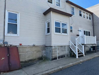 56 Filmore St, Phillipsburg, NJ 08865 - photo 3