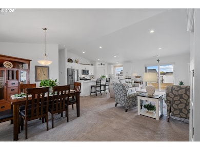 400 SW Goldfinch Ln, Boardman, OR 97818 - photo 3