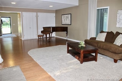 2409 Dorchester Dr, Bartlesville, OK 74006 - photo 6