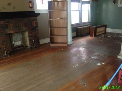 120 N Hyde Park Ave, Scranton, PA 18504 - photo 4