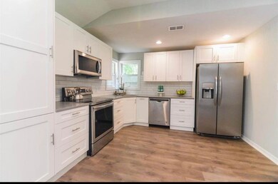 3534 Noah St, Houston, TX 77021 - photo 7