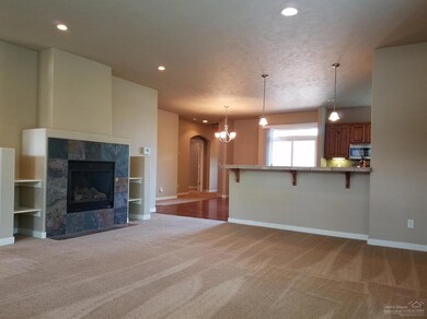 4125 SW Salmon Ave, Redmond, OR 97756 - photo 5