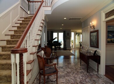 Foyer in