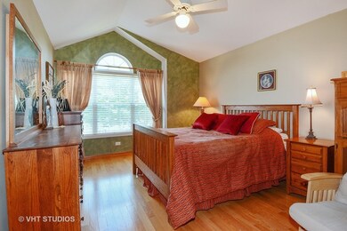 3947 Garnette Ct unit 2, Naperville, IL 60564 - photo 6