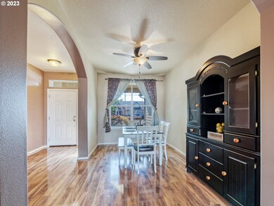 1374 Leaf Ln, Creswell, OR 97426 - photo 6