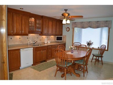 827 Niagara Pkwy, North Tonawanda, NY 14120 - photo 6