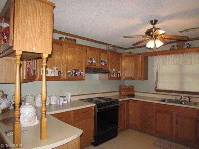 3115 Arlington Drive Extension, Asheboro, NC 27205 - photo 4