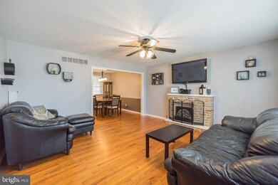 2204 Saint James Dr, Wilmington, DE 19808 - photo 5