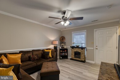 703 Madison Ct unit 18, Stafford, VA 22556 - photo 6