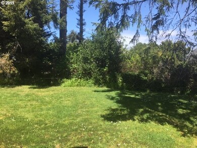 1213 SW 12th St, Lincoln City, OR 97367 - photo 4