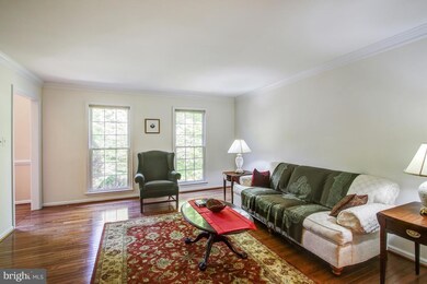 7925 Bressingham Dr, Fairfax Station, VA 22039 - photo 4