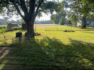 3612 N Linden St, Muncie, IN 47304 - photo 4