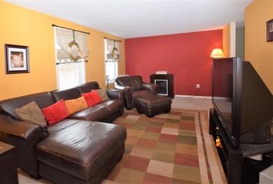 33 Brickyard Dr, Litchfield, NH 03052 - photo 7