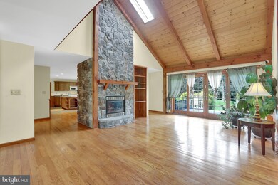 266 Lindman Dr, Chambersburg, PA 17202 - photo 7