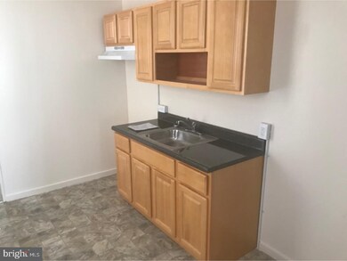 618 Point St, Camden, NJ 08102 - photo 7