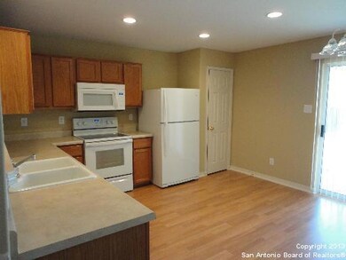 10623 Tiger Horse Dr, San Antonio, TX 78254 - photo 4