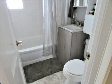 2019 Indian Rd unit 2, Waukegan, IL 60087 - photo 6