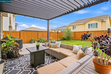 5227 Waterleaf Ln, Fairfield, CA 94534 - photo 6