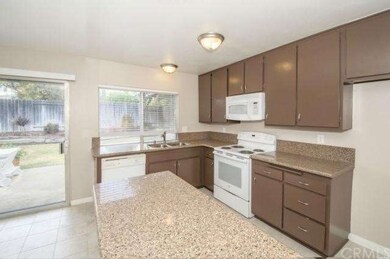 Beautifully Redone Kitchen, New Quartz Counters, N