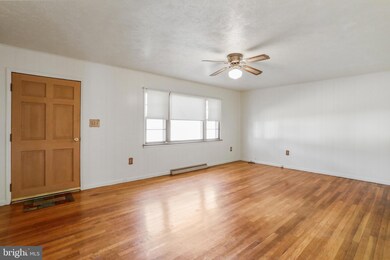 764 Ash St, Strasburg, VA 22657 - photo 6