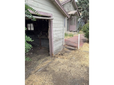 115 Main St, Wishram, WA 98673 - photo 4