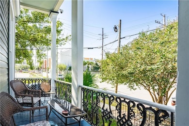 1630 Robert C Blakes Sr Dr, New Orleans, LA 70130 - photo 4