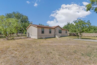 441 Valle Los Nogales Dr, Socorro, TX 79927 - photo 3