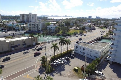 7110 Bonita Dr, Miami Beach, FL 33141 - photo 3