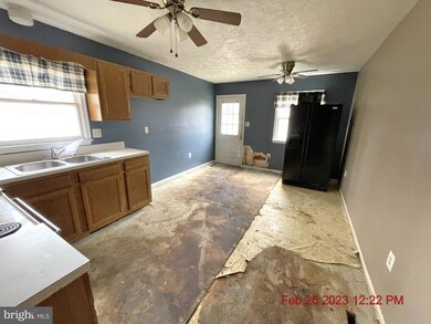 25870 Hills Dr, Mechanicsville, MD 20659 - photo 3