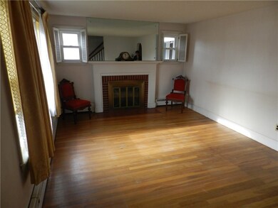 31 Winthrop St, Riverside, RI 02915 - photo 2