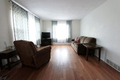 54871 Tulip Rd, New Carlisle, IN 46552 - photo 3