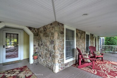 03-FRONT PORCH