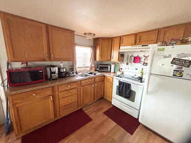 981 Ulmer Rd unit 73, Frostproof, FL 33843 - photo 5