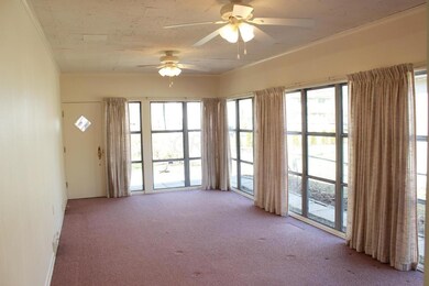 Family Room_1