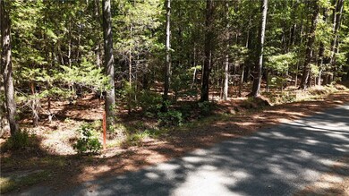 9 Comanchee Ln, Kilmarnock, VA 22482 - photo 4