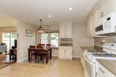 27 Marc Dr, Manalapan, NJ 07726 - photo 6