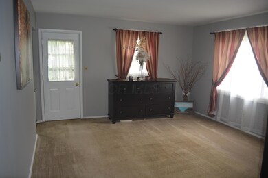 1254 Acton Rd, Columbus, OH 43224 - photo 5