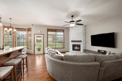 631 N Alexandria St, Nixa, MO 65714 - photo 5