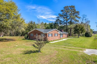 2360 4 Holes Rd-2