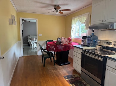 11 Linda Dr, Bridgeport, CT 06606 - photo 6