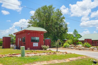 168 N Forest Dr, Huntsville, TX 77340 - photo 6