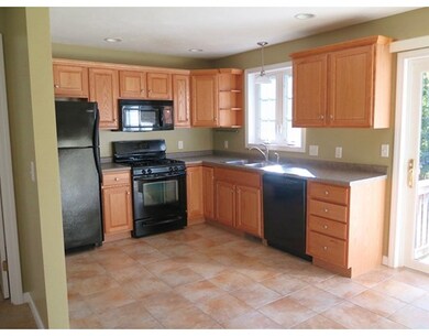 35 Fredonian St unit E, Shirley, MA 01464 - photo 2