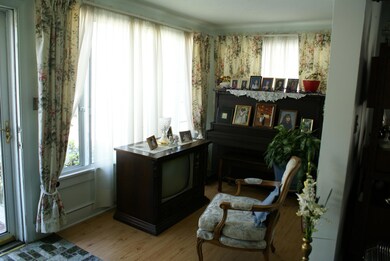 50 Snowden St, Kingston, PA 18704 - photo 7