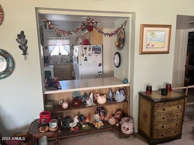 Pass Through to Kitchen